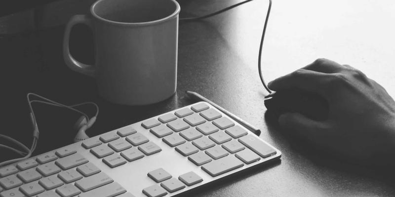 深圳中年危机心理咨询：事业转型、家庭责任与自我价值重塑的平衡之道